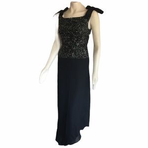 Green and Black Embellished Sequin Sheath Cocktail Dress
